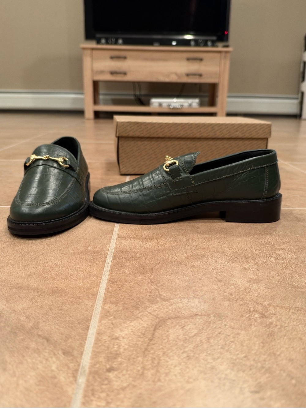 Urban Outfitters Dark Green Croc-Embossed Leather Bit Loafers M8 W9-10